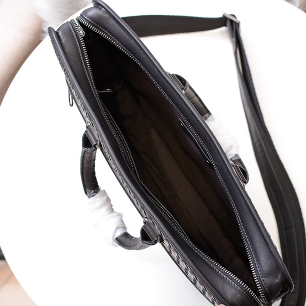 ボッテガヴェネタバッグ角部分ディテール